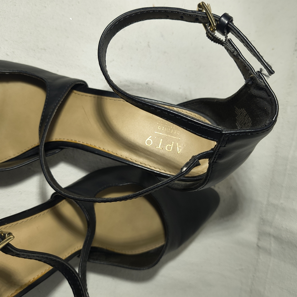 Women's Size 10 Black Strap Pumps W/3" Heel By Apt 9 - Picture 4 of 7
